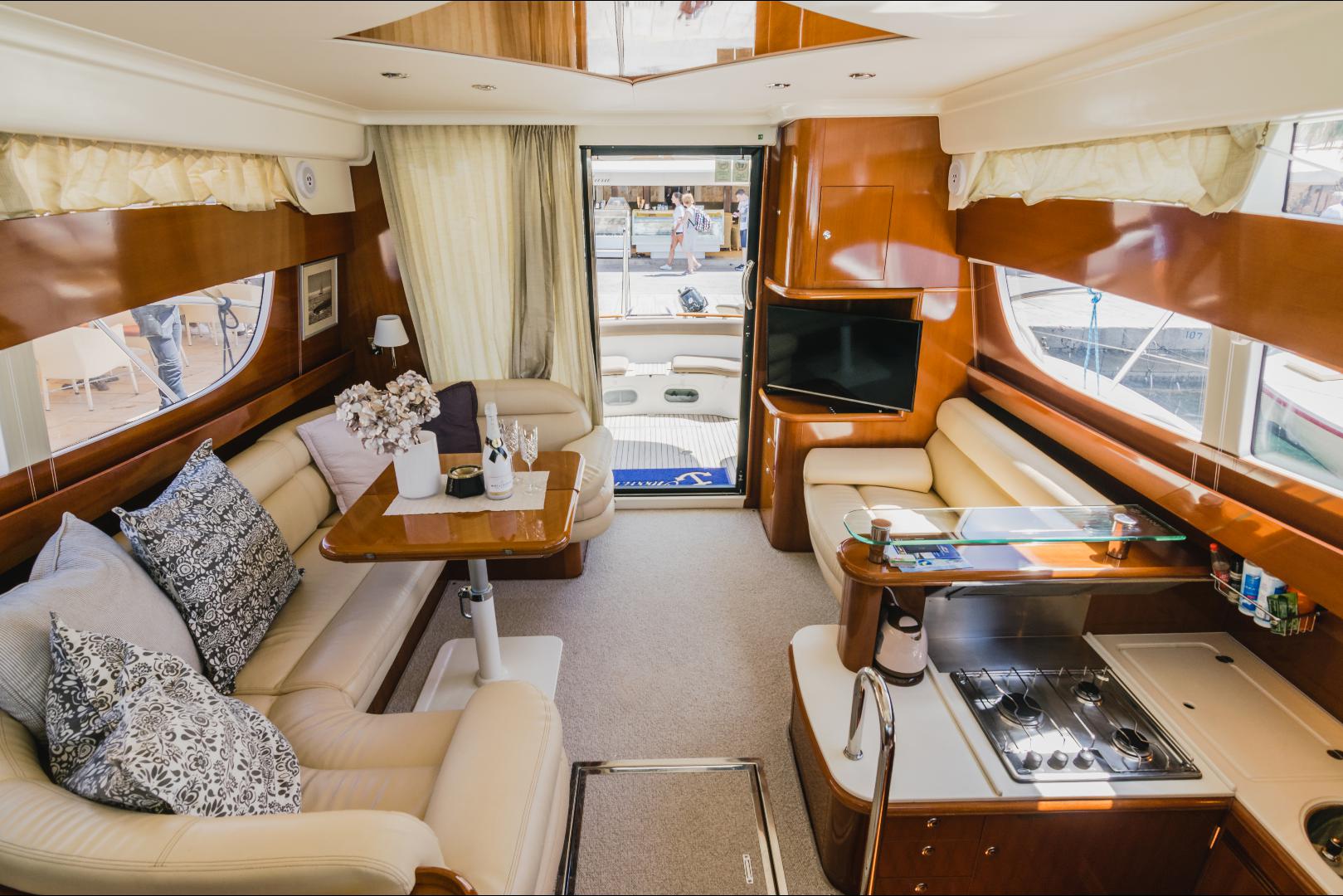 Commodore Yachting Prestige 46 Fly