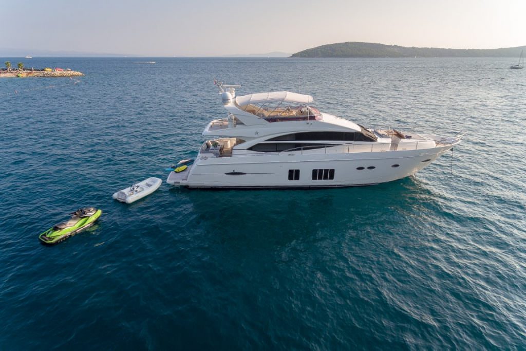 Commodore Yachting Princess 72 Fly